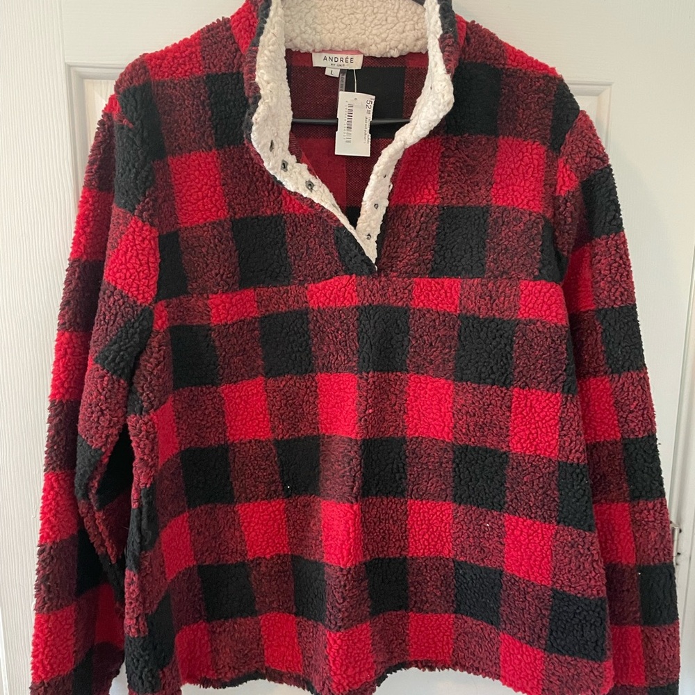 ANDREE BY UNIT Red and Black Cowl Neck Sweater